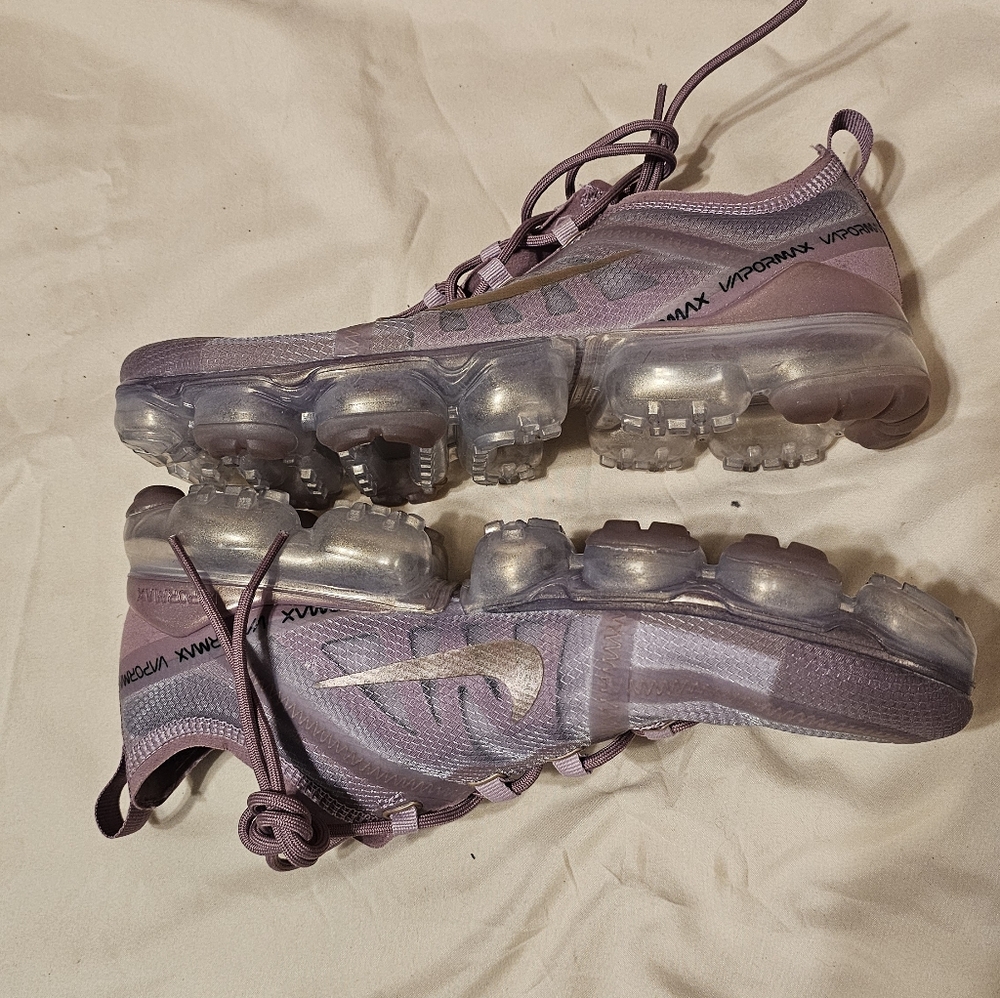 Nike VaporMax in Lavender with Clear Soles - Picture 4 of 4